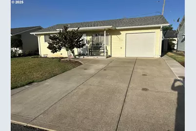 1753 Jansen Way, Woodburn, OR 97071 - Photo 1