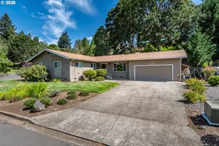 209 North River Dr, Roseburg, OR 97470 - Photo 1