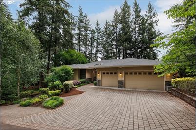 2060 Indian Trail, Lake Oswego, OR 97034 - Photo 1