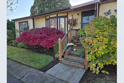 835 SE 1st Ave #17, Canby, OR 97013 - Photo 1