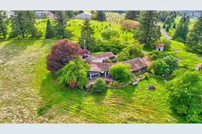 17815 NE Courtney Rd, Newberg, OR 97132 - Photo 1