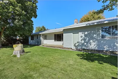 280 NE 5th St, Dufur, OR 97021 - Photo 1