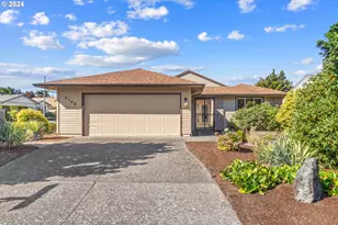 2105 NE 158th Ave, Portland, OR 97230 - Photo 1