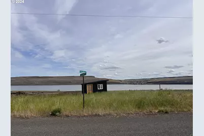 Skyline Ave #45, Roosevelt, WA 99356 - Photo 1