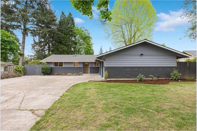 11907 SE McGillivray Blvd, Vancouver, WA 98683 - Photo 1