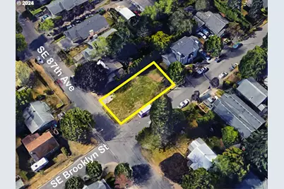 8680 SE Brooklyn St, Portland, OR 97266 - Photo 1