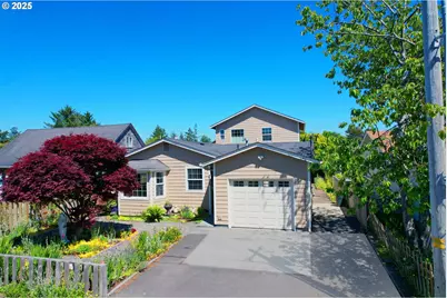 2525 Pine St, Seaside, OR 97138 - Photo 1