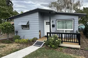 1019 E 14th St, The Dalles, OR 97058 - Photo 1