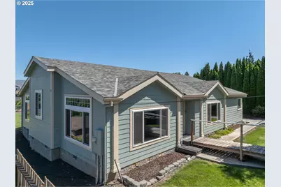 2501 E 18th St, The Dalles, OR 97058 - Photo 1