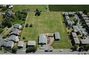 1111 29th St, Hood River, OR 97031 - Photo 1