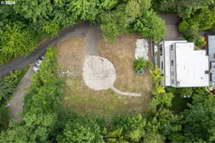 26 SW Abernethy St, Portland, OR 97239 - Photo 1