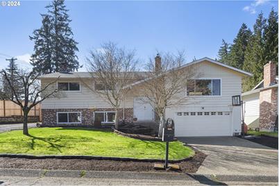 7475 Cason Cir, Gladstone, OR 97027 - Photo 1