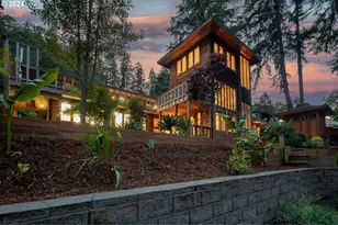 2275 Floral Hill Dr, Eugene, OR 97403 - Photo 1