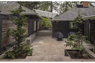 3340 SW Fairmount Blvd, Portland, OR 97239 - Photo 1