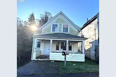 1741 Franklin Ave, Astoria, OR 97103 - Photo 1