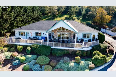 1114 W Winter Ridge Dr, Roseburg, OR 97471 - Photo 1