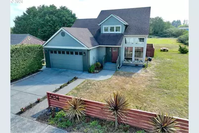 304 Washington Ave NE, Long Beach, WA 98631 - Photo 1