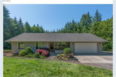 16940 SW Orchard St, Clatskanie, OR 97016 - Photo 1