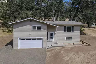 166 Barberry Ln, Roseburg, OR 97471 - Photo 1