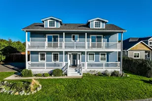 3073 Lincoln Ave, Bandon, OR 97411 - Photo 1