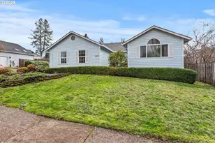 806 E Edgewood Dr, Newberg, OR 97132 - Photo 1