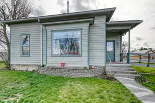 554 W High St, Athena, OR 97813 - Photo 1