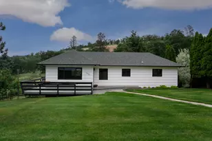 1976 Cherry Heights Rd, The Dalles, OR 97058 - Photo 1