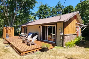 1306 Arizona St, Port Orford, OR 97465 - Photo 1