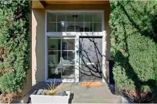 2523 NW Upshur St, Portland, OR 97210 - Photo 1