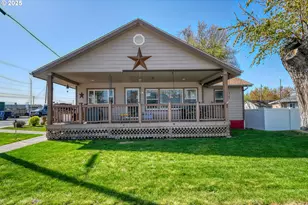 454 E Main St, Athena, OR 97813 - Photo 1