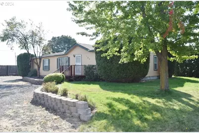 103 Columbia St, Helix, OR 97835 - Photo 1
