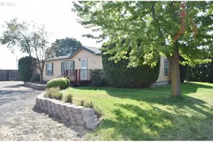 103 Columbia St, Helix, OR 97835 - Photo 1