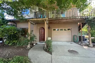 2320 SE Stratus Ave, McMinnville, OR 97128 - Photo 1