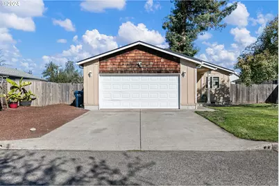 356 20th St, Springfield, OR 97477 - Photo 1