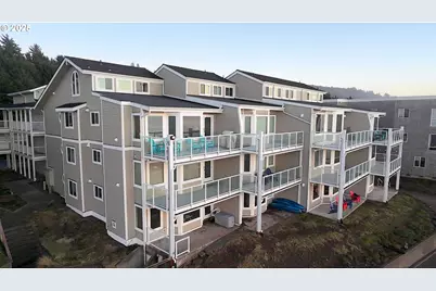 1123 N Highway 101 #22, Depoe Bay, OR 97341 - Photo 1