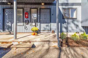 105 James St, Longview, WA 98632 - Photo 1