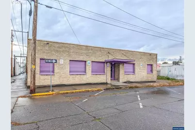 41 W Maple St, Lebanon, OR 97355 - Photo 1