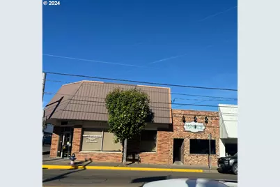 113 S Main St, Myrtle Creek, OR 97457 - Photo 1