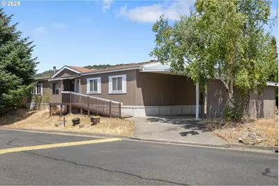 377 River Place Dr #20, Roseburg, OR 97471 - Photo 1