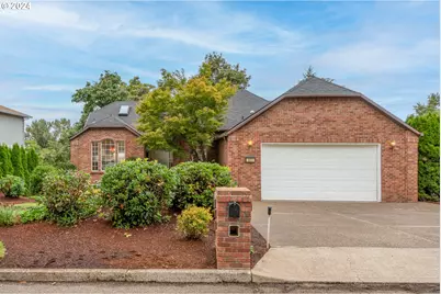 9901 SE Clatsop St, Portland, OR 97266 - Photo 1