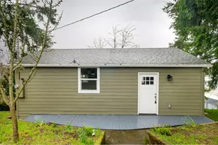 139 SE Hankel St, Dallas, OR 97338 - Photo 1