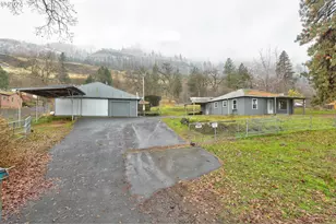 5700 Hwy 30w, The Dalles, OR 97058 - Photo 1