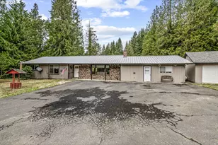 460 Ross Rd, Kelso, WA 98626 - Photo 1