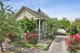 2917 SE 17th Ave, Portland, OR 97202 - Photo 1