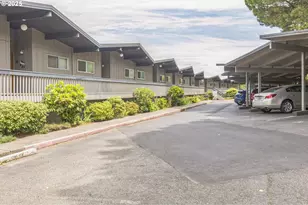 290 N 3rd Ct, Coos Bay, OR 97420 - Photo 1