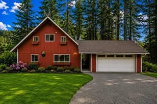 3300 W Evans Creek Rd, Rogue River, OR 97537 - Photo 1