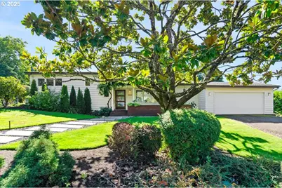 5044 SW Windsor Ct, Portland, OR 97221 - Photo 1