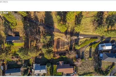 421 River View Dr, Lyle, WA 98635 - Photo 1