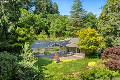 3925 SW Humphrey Blvd, Portland, OR 97221 - Photo 1