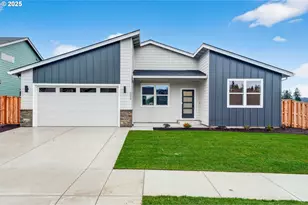 2032 E Otter Loop, La Center, WA 98629 - Photo 1